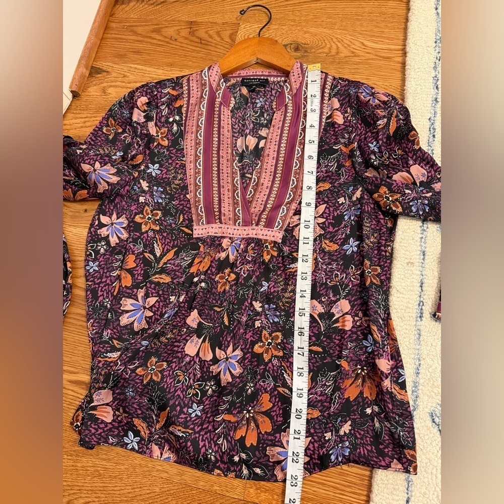 Current Air Women’s Blouse size XS - Picture 9 of 10